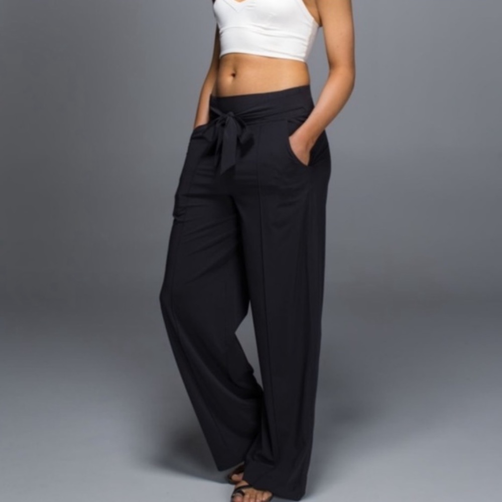 Lululemon | Noir Pant Black Wide Leg Wrinkle Free